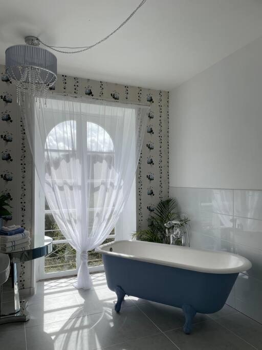 Demeure Exceptionnelle Proche Du Chateau De Vire ภายนอก รูปภาพ