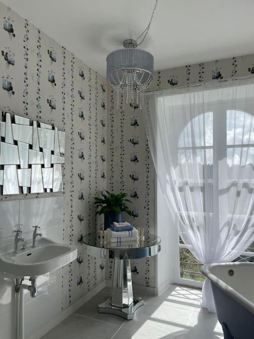 Demeure Exceptionnelle Proche Du Chateau De Vire ภายนอก รูปภาพ